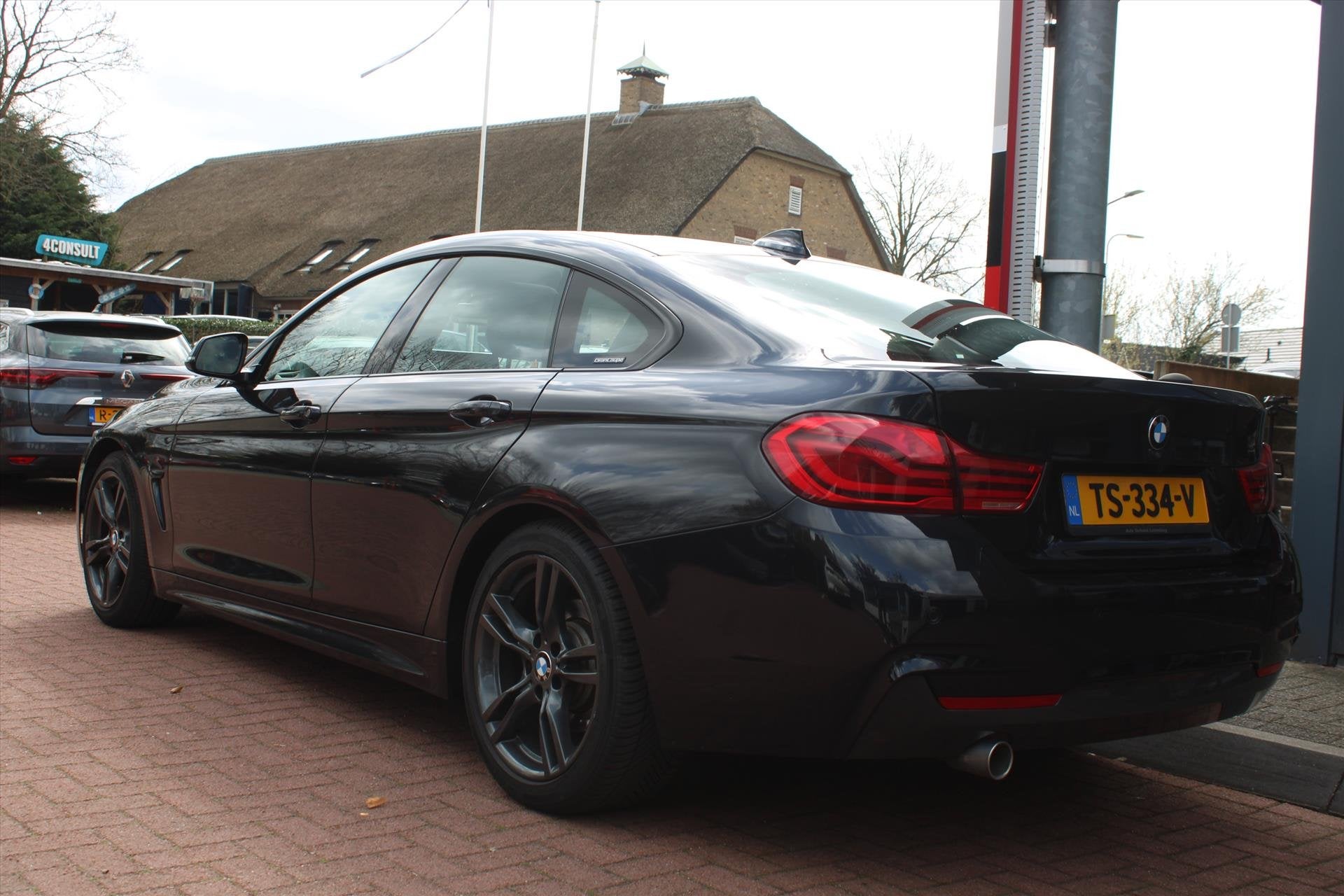BMW 4-Serie Gran Coupé (f36) 418i Aut. *High Executive* | C, Auto's, Automaat, Gebruikt, Zwart, 3 cilinders