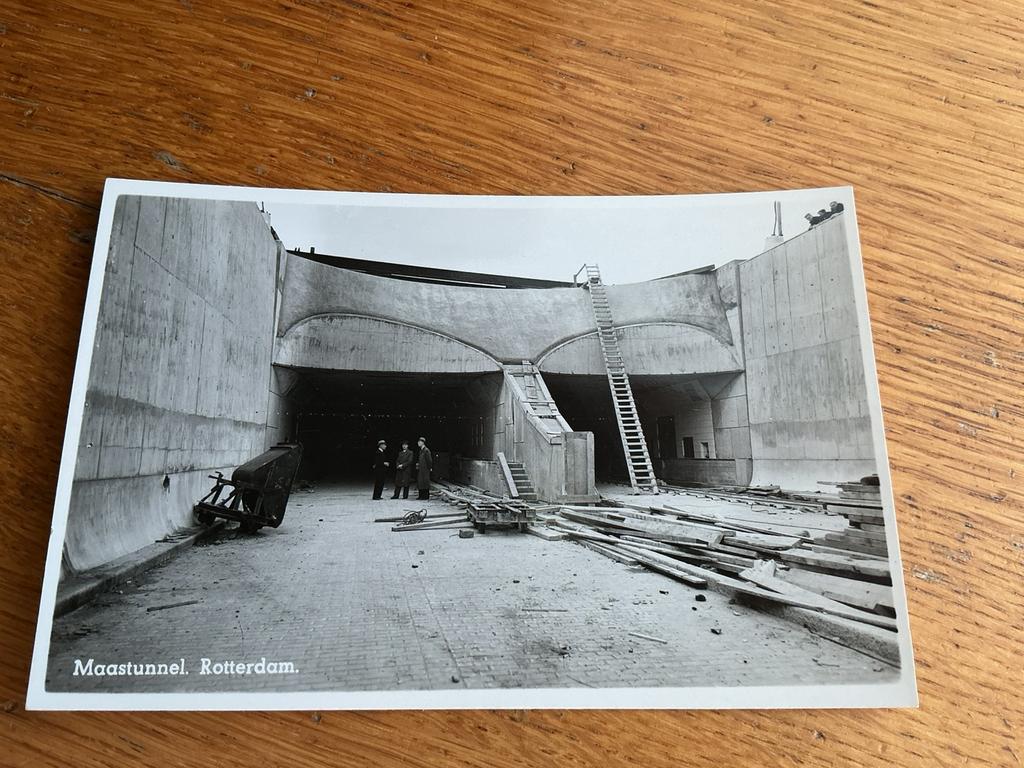 T181 Rotterdam Maastunnel, Verzamelen, Ansichtkaarten | Nederland, Ophalen of Verzenden, Voor 1920, Zuid-Holland