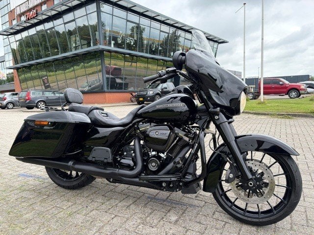 Harley-Davidson FLHXS STREETGLIDE STREET GLIDE (bj 2019), Dopplerlaan 26
9207 HC  Drachten, NL, H-D Benelux B.V., Bedrijf, Info@m-point.frl