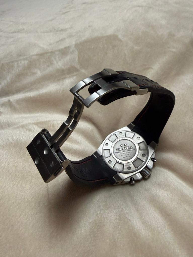 TW Steel Polshorloge met Zwart Leren Bandje en Doos, Ophalen, Zo goed als nieuw, Leer, Overige merken