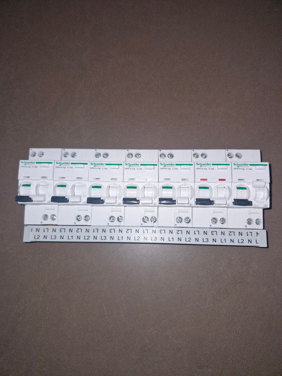 Schneider Electric Aardlekautomaat iDPN N Vigi C 16A, Verzenden, Gebruikt, Schneider Electric, Aardlekautomaat