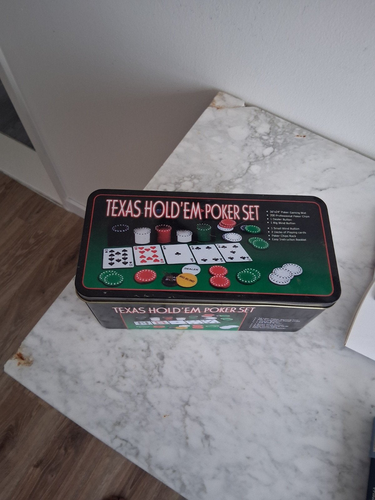 Texas Hold'em Poker Set in blikken doos, Drie of vier spelers, Ophalen of Verzenden, Gebruikt