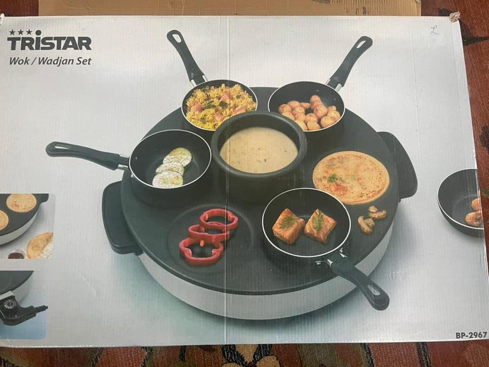 Tristar BP-2967 Mini wok set met Sausmaker, Witgoed en Apparatuur, Gourmetstellen, Ophalen of Verzenden, Nieuw, 4 t/m 7 personen