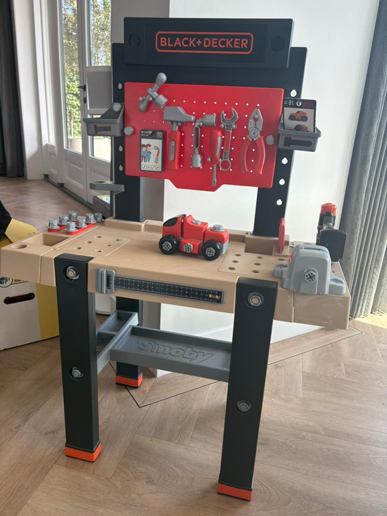 Smoby Black + Decker speelgoed werkbank, Ophalen, Zo goed als nieuw, Jongen