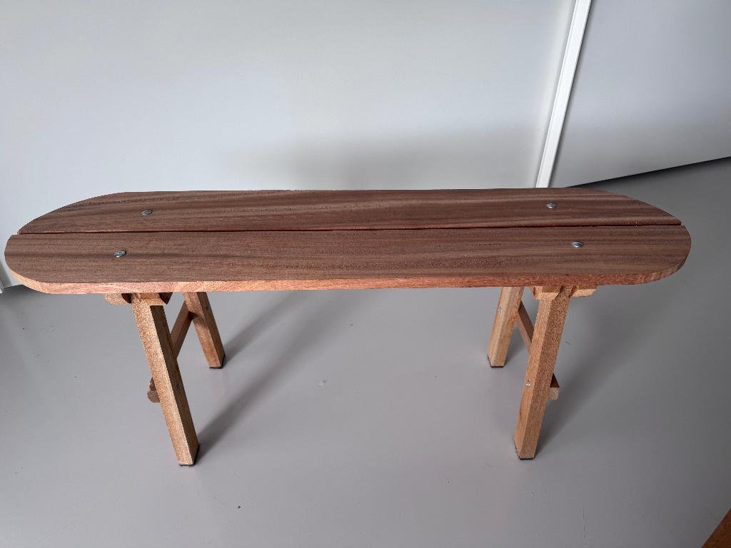 Houten bankje, Ophalen