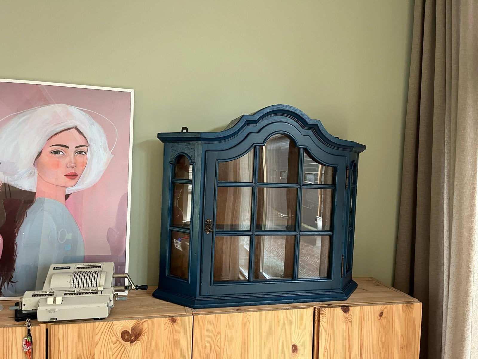 Antiek blauw vitrinekastje / wandkastje, Huis en Inrichting, Gebruikt, Minder dan 25 cm, Minder dan 100 cm, Overige houtsoorten