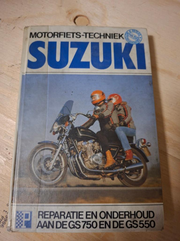 Motorfiets-Techniek Suzuki GS750&GS550 Werkplaatshandboe, Ophalen of Verzenden, Gelezen, Peter J. Ulpverberg B.V., Merk of Model