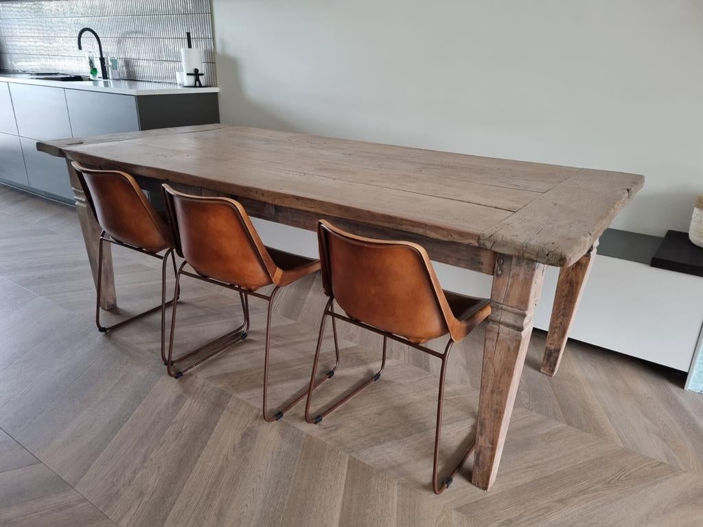 Unieke eettafel van oude Indonesische kloosterdeur, Ophalen, Gebruikt, 200 cm of meer, 50 tot 100 cm