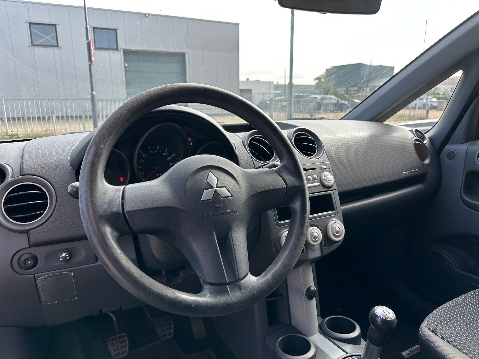 Mitsubishi Colt 1.3 Invite / Airco / NAP / LM, Auto's, Voorwielaandrijving, Stof, Gebruikt, Met garantie (alle)
