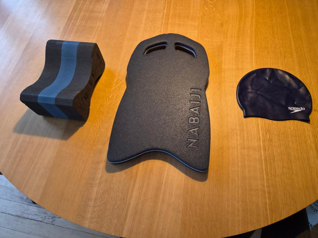 Zwempakket: Pull Buoy, Kickboard & Badmuts (Nabaiji, Speedo), Ophalen of Verzenden, Zo goed als nieuw