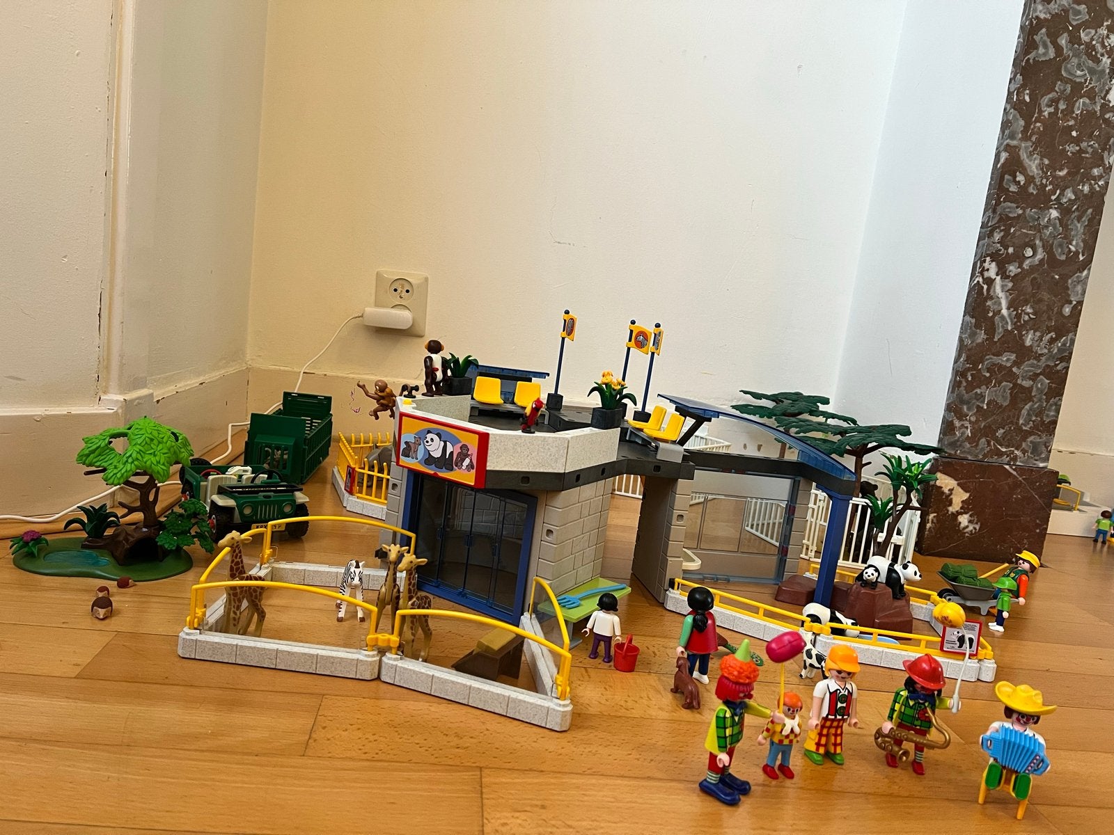 Playmobil Dierentuin met Jeep en veel extra dieren, Kinderen en Baby's, Speelgoed | Playmobil, Wild life, Gebruikt, Gebouw, Complete set