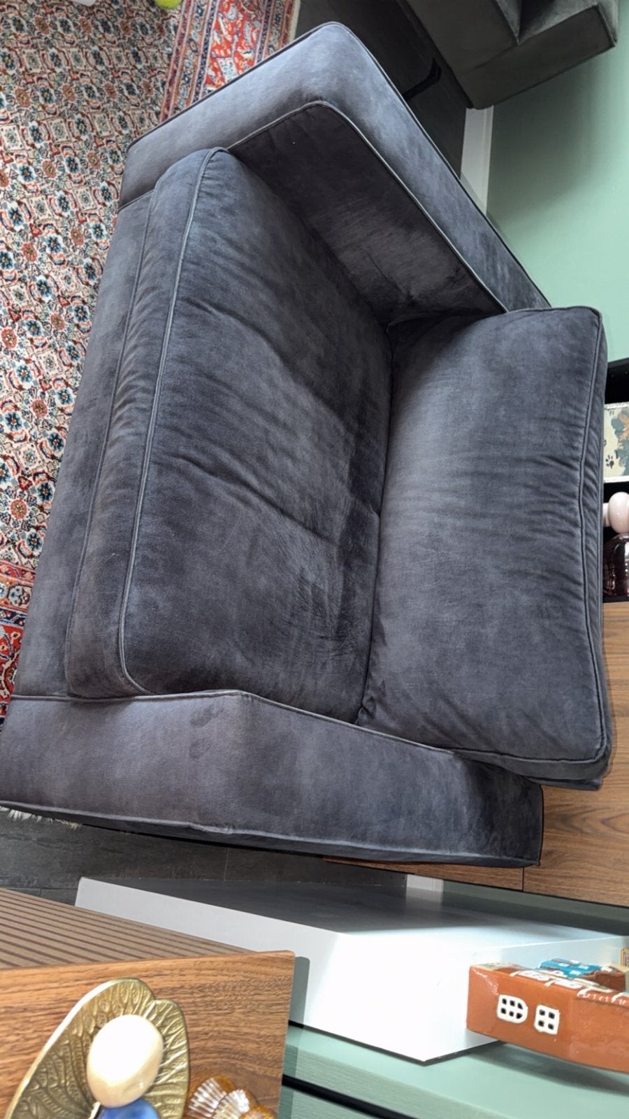 Comfortabele donkergrijze loveseat, Ophalen, 75 tot 100 cm, Zo goed als nieuw, 100 tot 125 cm