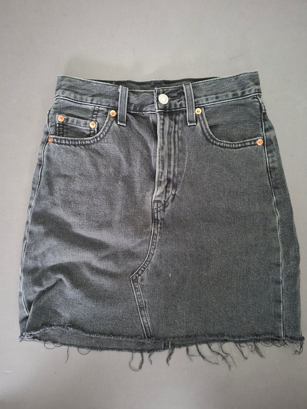 levi's spijkerrok maat 24 XXS zwarte wassing, Zwart, Ophalen of Verzenden, Zo goed als nieuw, Maat 34 (XS) of kleiner