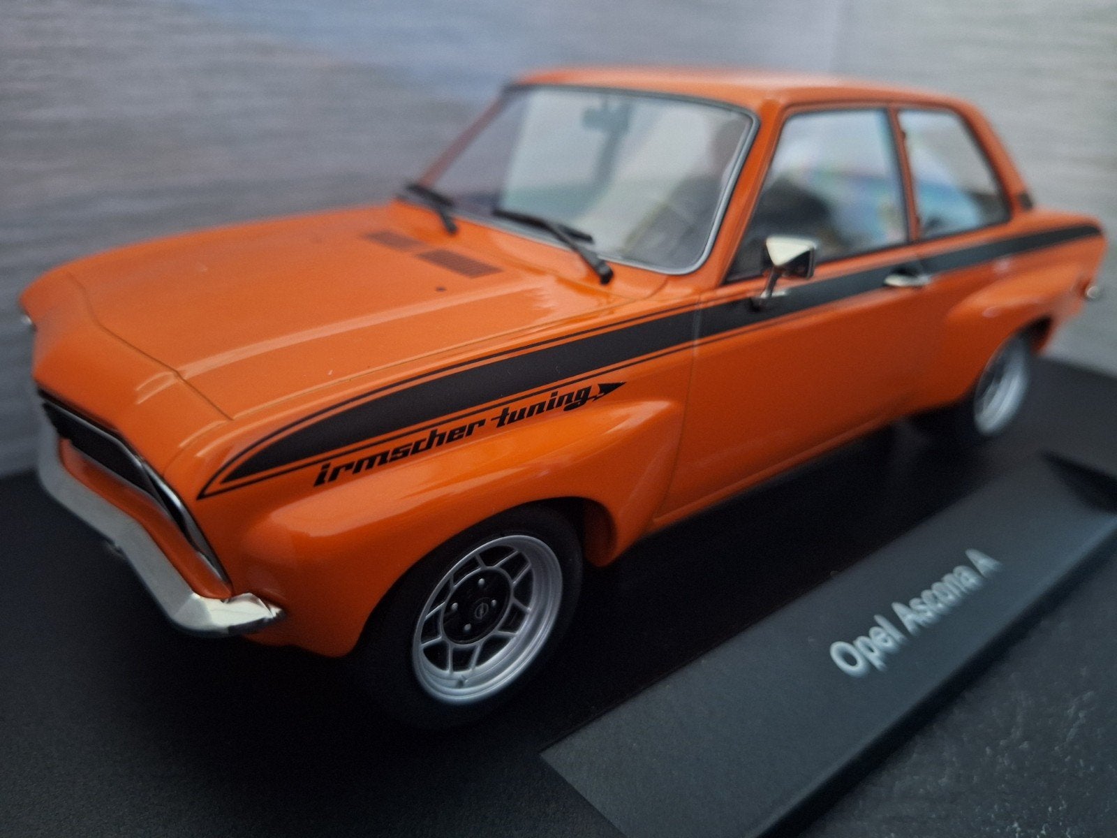 Opel Ascona A Schaal 1:18, Hobby en Vrije tijd, Modelauto's | 1:18, Overige merken, MCG, Nieuw, Ophalen of Verzenden