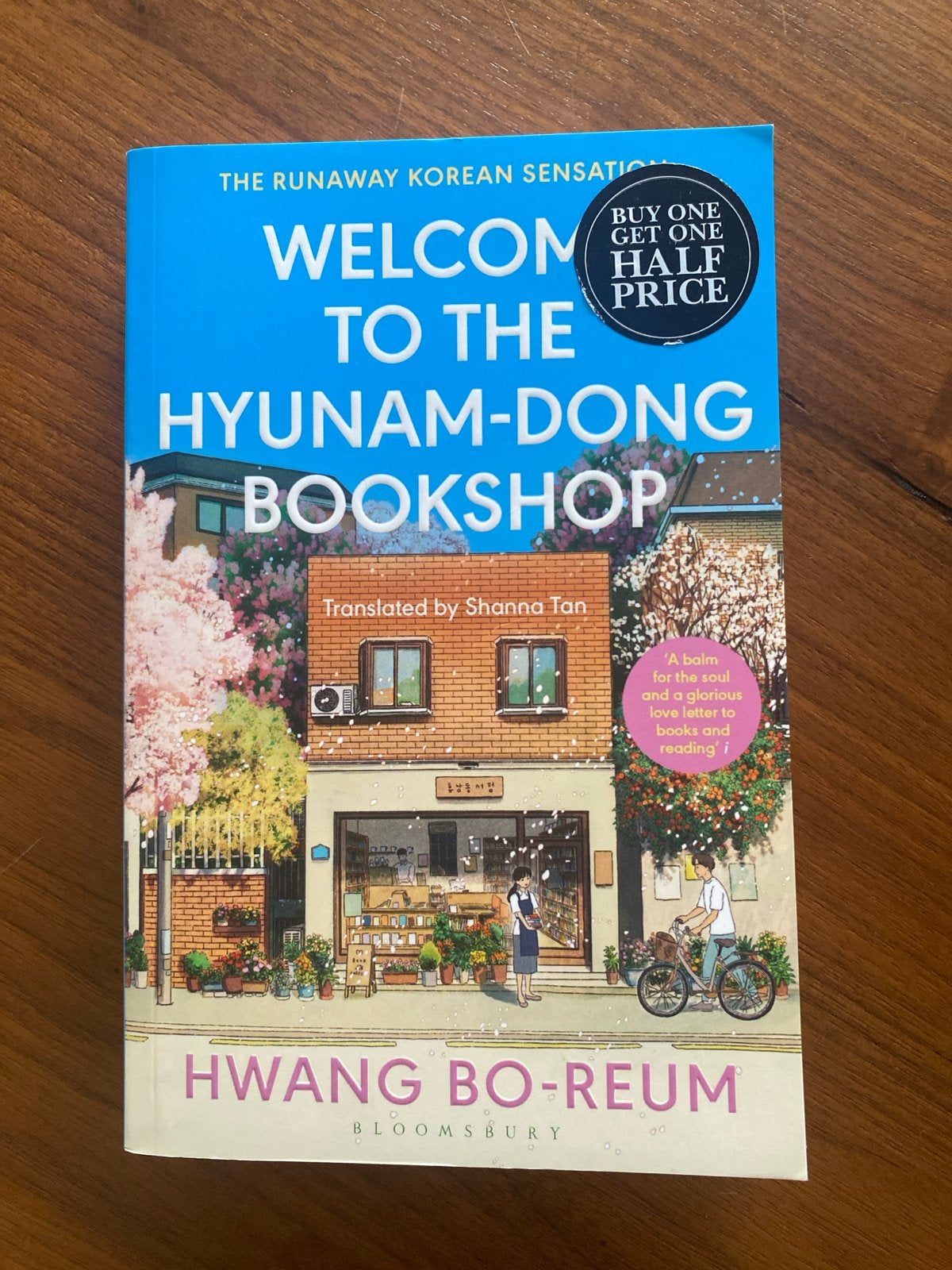 Welcome to the Hyunam-dong Bookshop - Hwang Bo-reum, Ophalen of Verzenden, Zo goed als nieuw, Wereld overig
