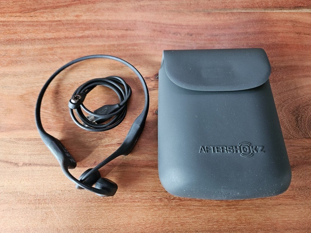 Aftershokz Aeropex - Bone conduction sporthoofdtelefoon, Gebruikt, Draadloos, Bone conduction, Ophalen of Verzenden