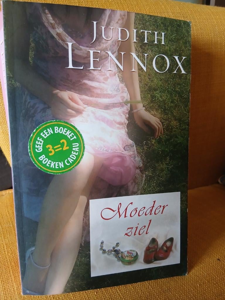 Moederziel - Judith Lennox (Roman), Boeken, Gelezen, Judith Lennox, Ophalen of Verzenden, Nederland