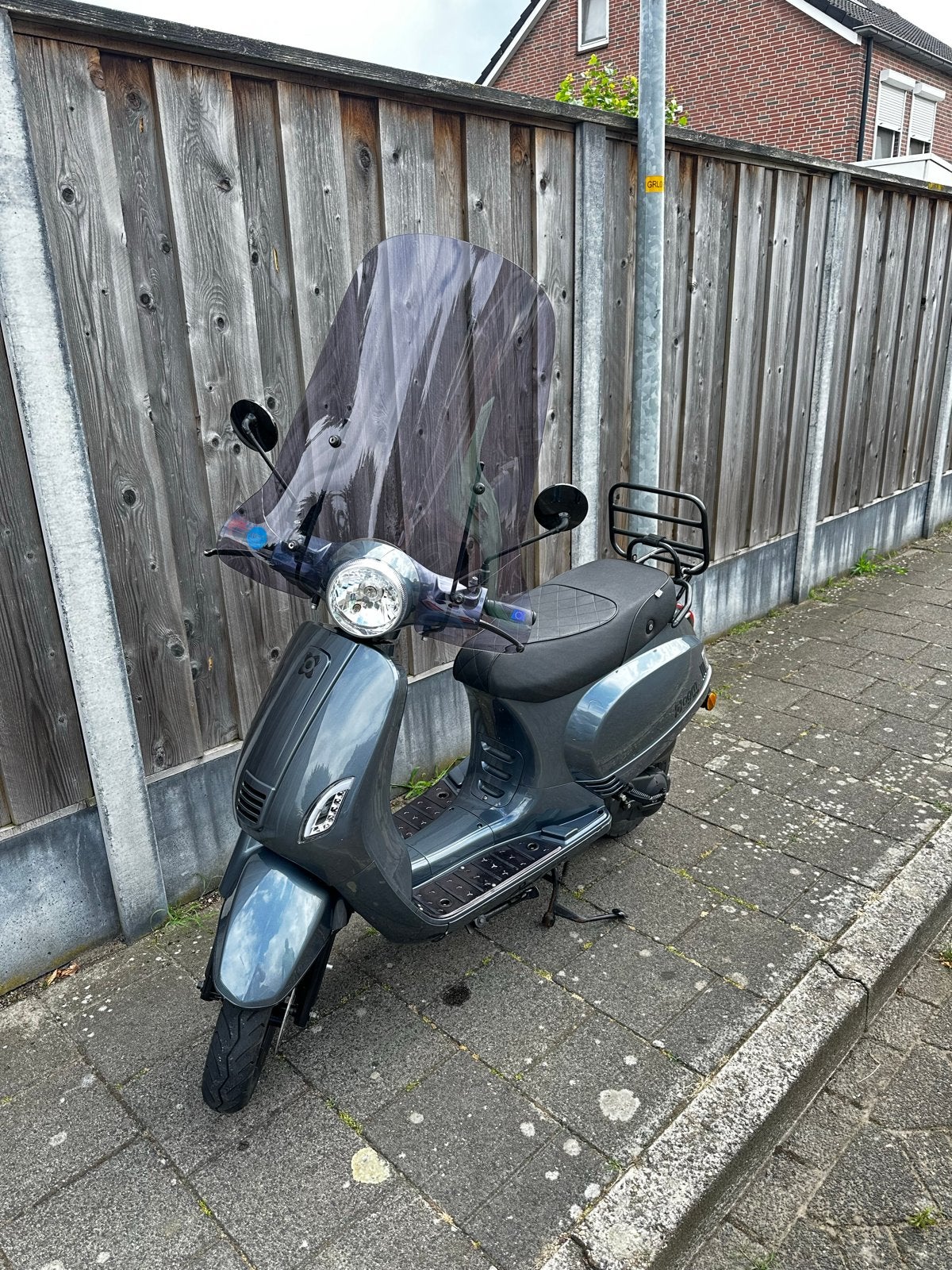 AGM VX50i Scooter - donkergrijs, Fietsen en Brommers, Ophalen, Zo goed als nieuw, Maximaal 45 km/u