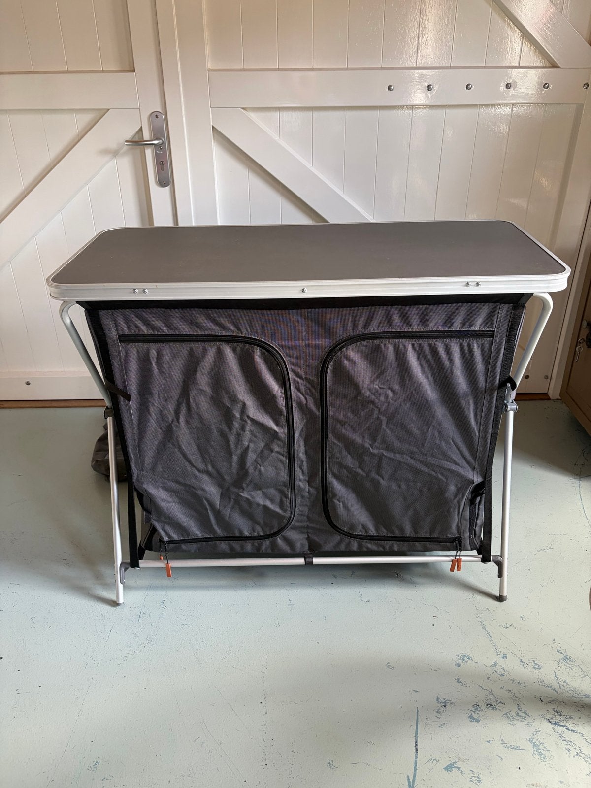 Opvouwbare campingkast met tafelblad - Obelink, Caravans en Kamperen, Kampeeraccessoires, Ophalen, Zo goed als nieuw