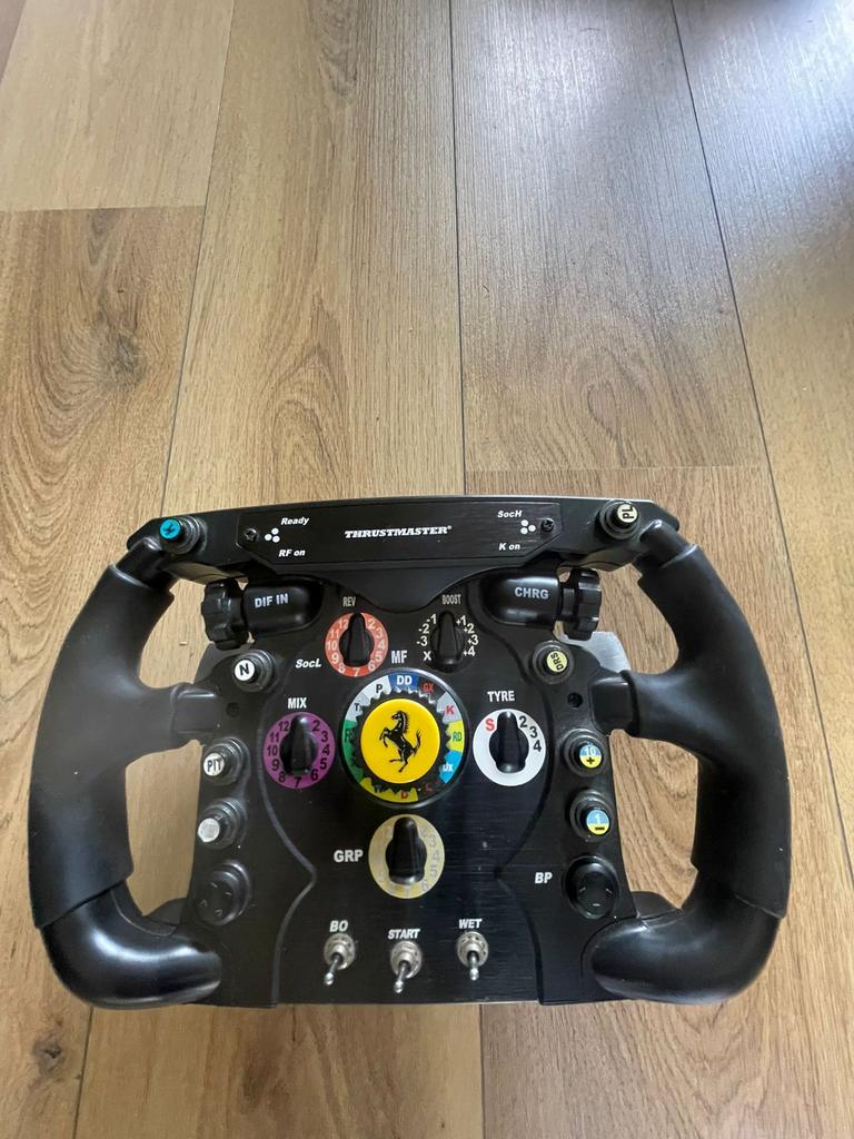Thrustmaster Ferrari F1 Wheel Add-On - Zo goed als nieuw, Spelcomputers en Games, 1 speler, Racen en Vliegen, Ophalen of Verzenden