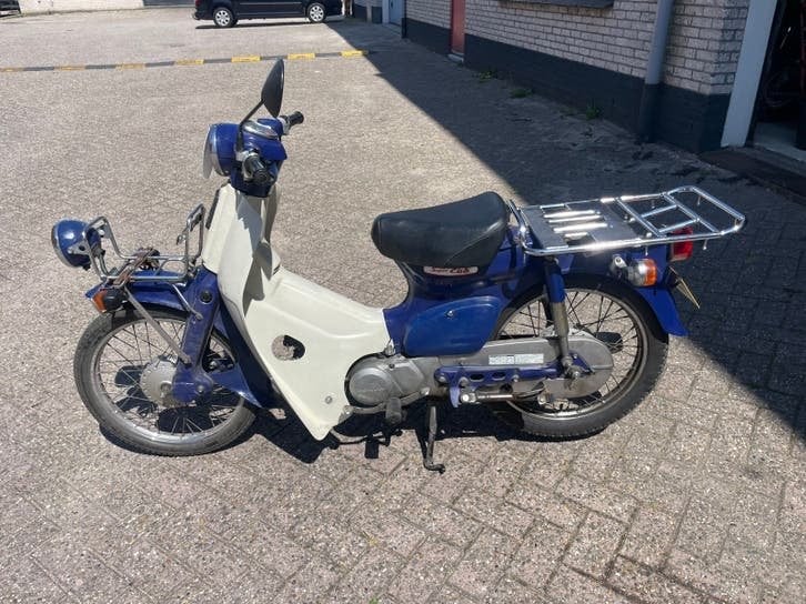 Honda supercub c50 met kenteken, Ophalen of Verzenden, Zo goed als nieuw, Benzine