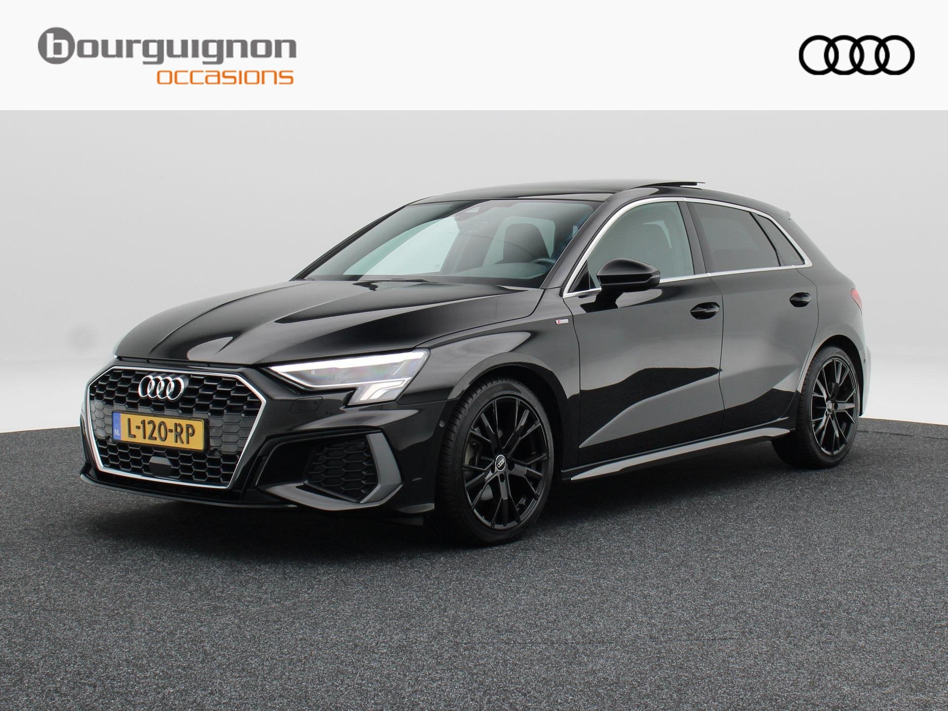 Audi A3 Sportback 30 TFSi 110 Pk Automaat S-Line | Panorama, Auto's, Audi, Gebruikt, Leder en Stof, Zwart, Origineel Nederlands