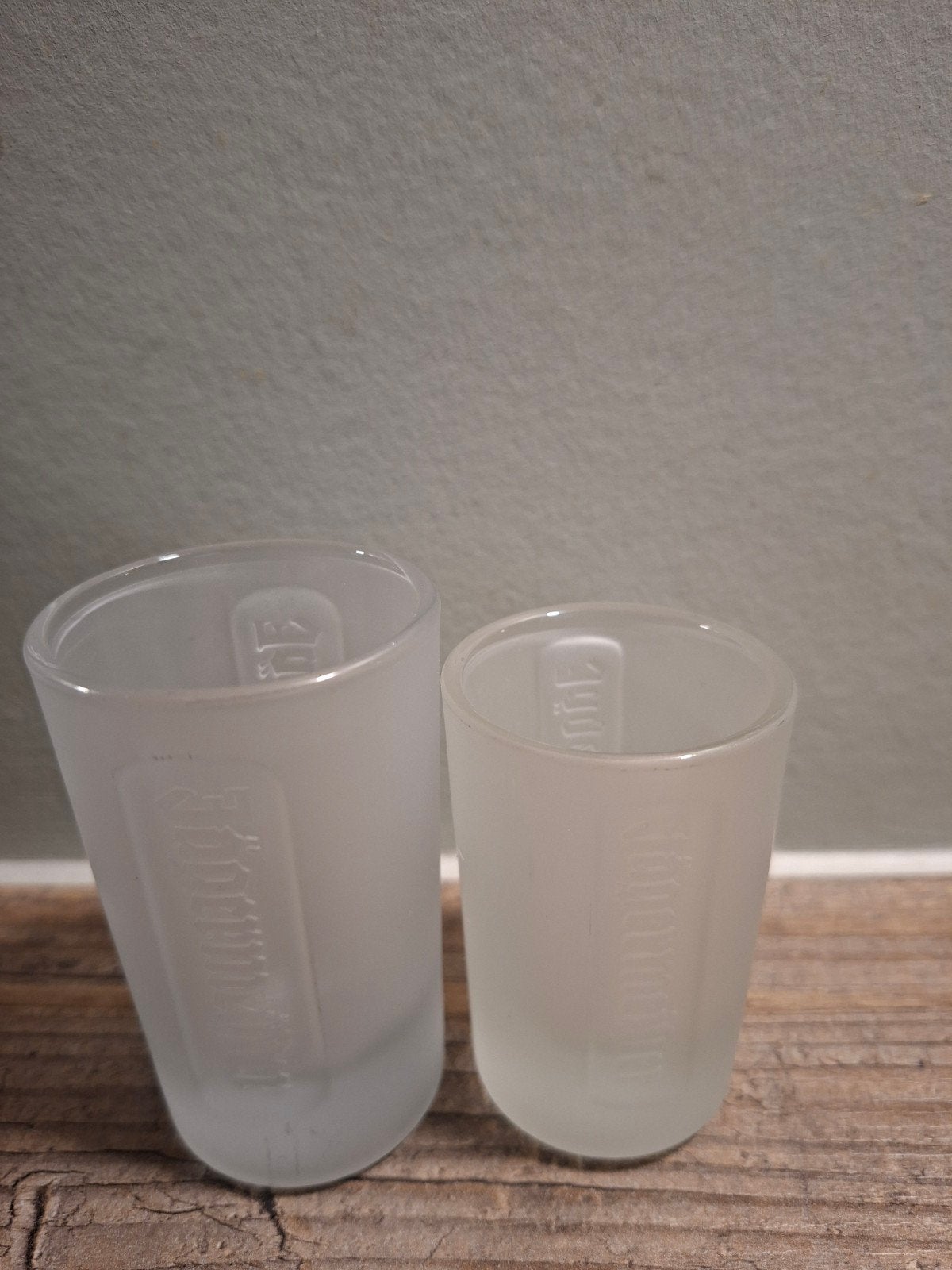 Jagermeister frosted borrelglaasjes, Ophalen of Verzenden, Zo goed als nieuw, Borrel- of Shotglas