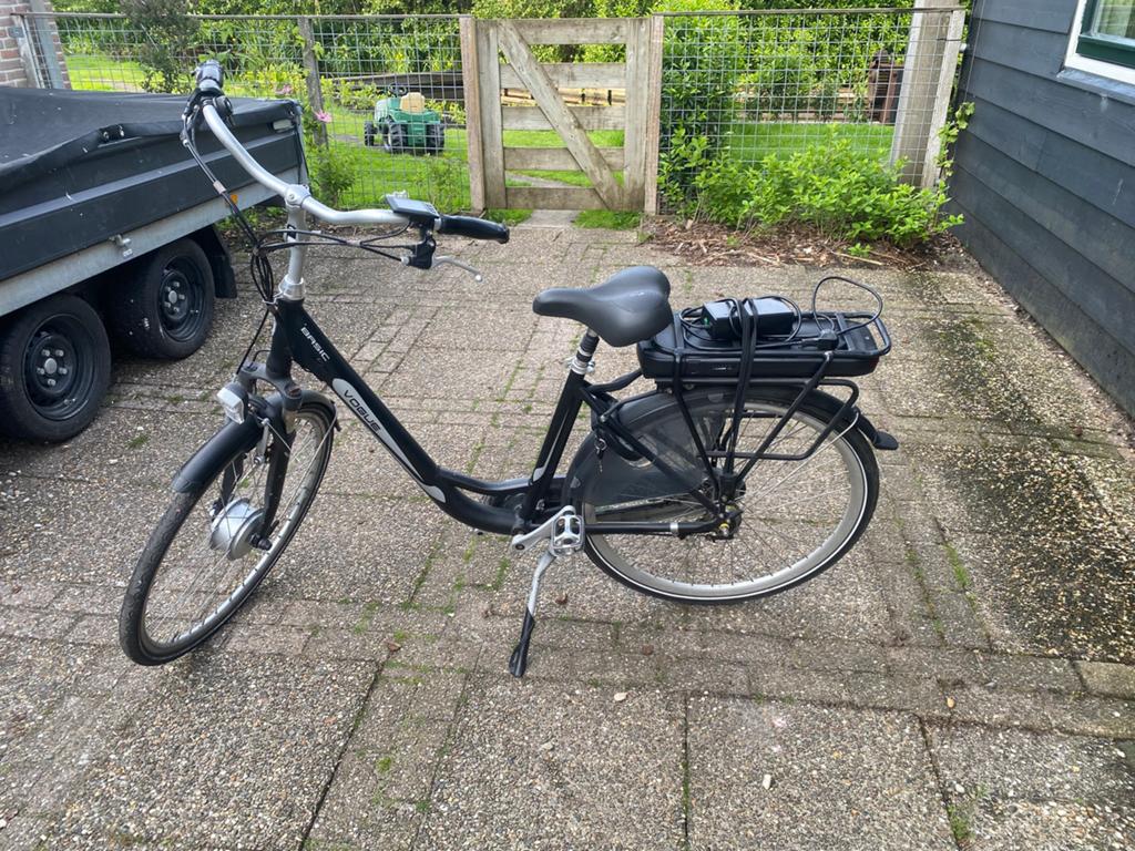 Vogue basic damensfiets, Gebruikt, 47 tot 51 cm, 50 km per accu of meer, Ophalen