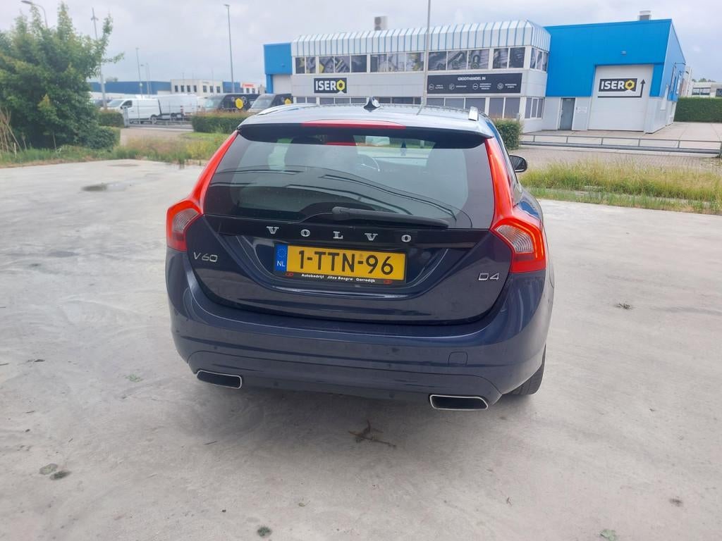 Volvo V60 2.0 D4 Summum Leer Navigatie LMV, Voorwielaandrijving, 4 cilinders, Blauw, 26 km/l