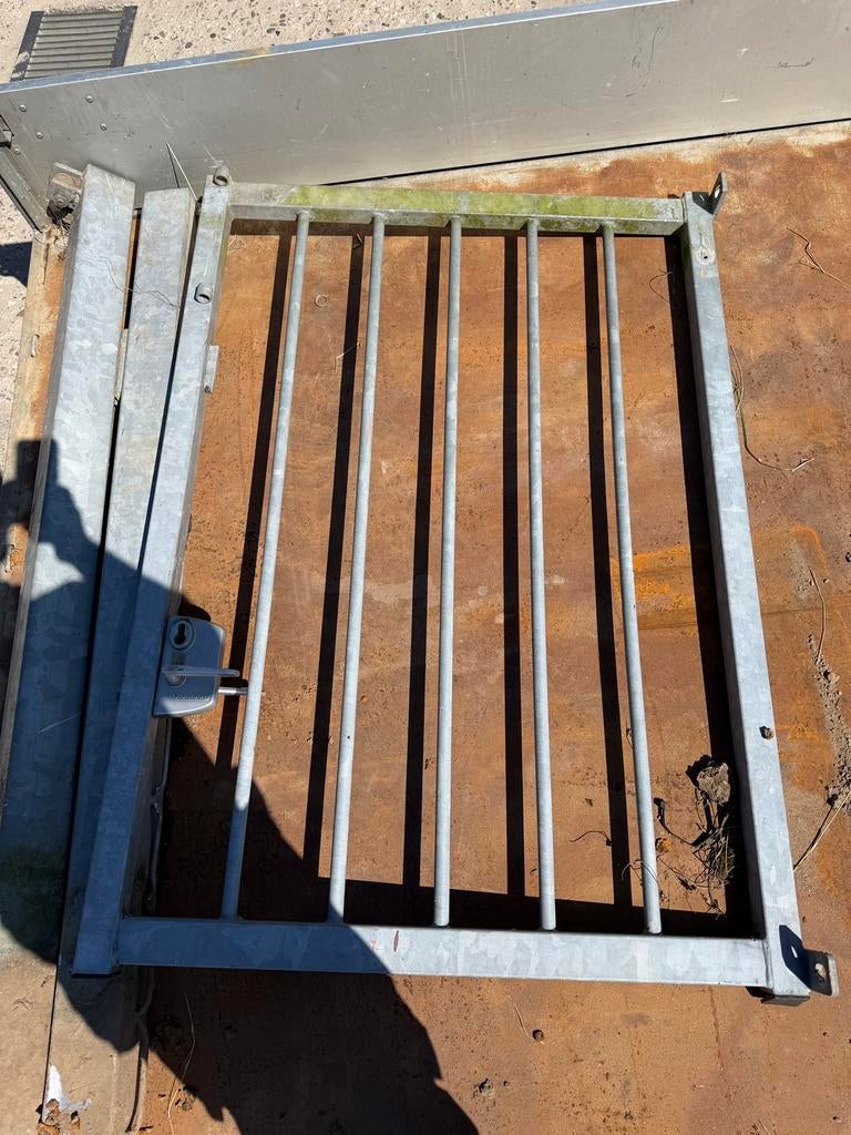20m Spijlenhekwerk 140cm incl poort, Ophalen, Zo goed als nieuw, IJzer