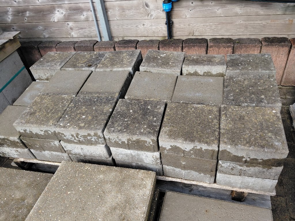 Betontegels 21x21x8 en 50x50 en 60x40 gebruikt te koop, Ophalen, Gebruikt, Overige typen, Nvt
