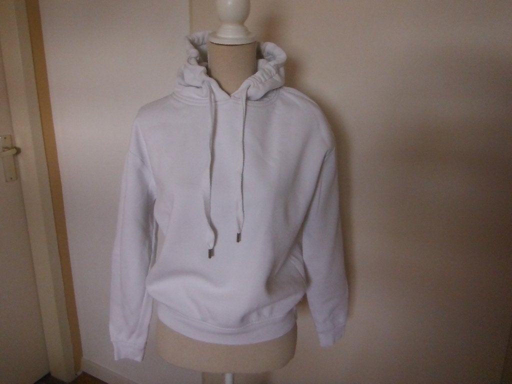 nieuwe witte hoodie Melting Stockholm, mt S, Kleding | Dames, Truien en Vesten, Verzenden, Wit, Nieuw, Maat 36 (S)