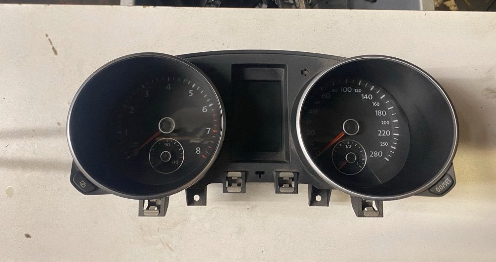 Vw Golf VI GTi (5K1) 2.0TSi 5K6920870B Instrumentenpaneel, Ophalen of Verzenden