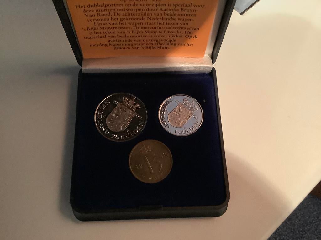 Te koop munten set, Ophalen of Verzenden, Koningin Beatrix, Setje