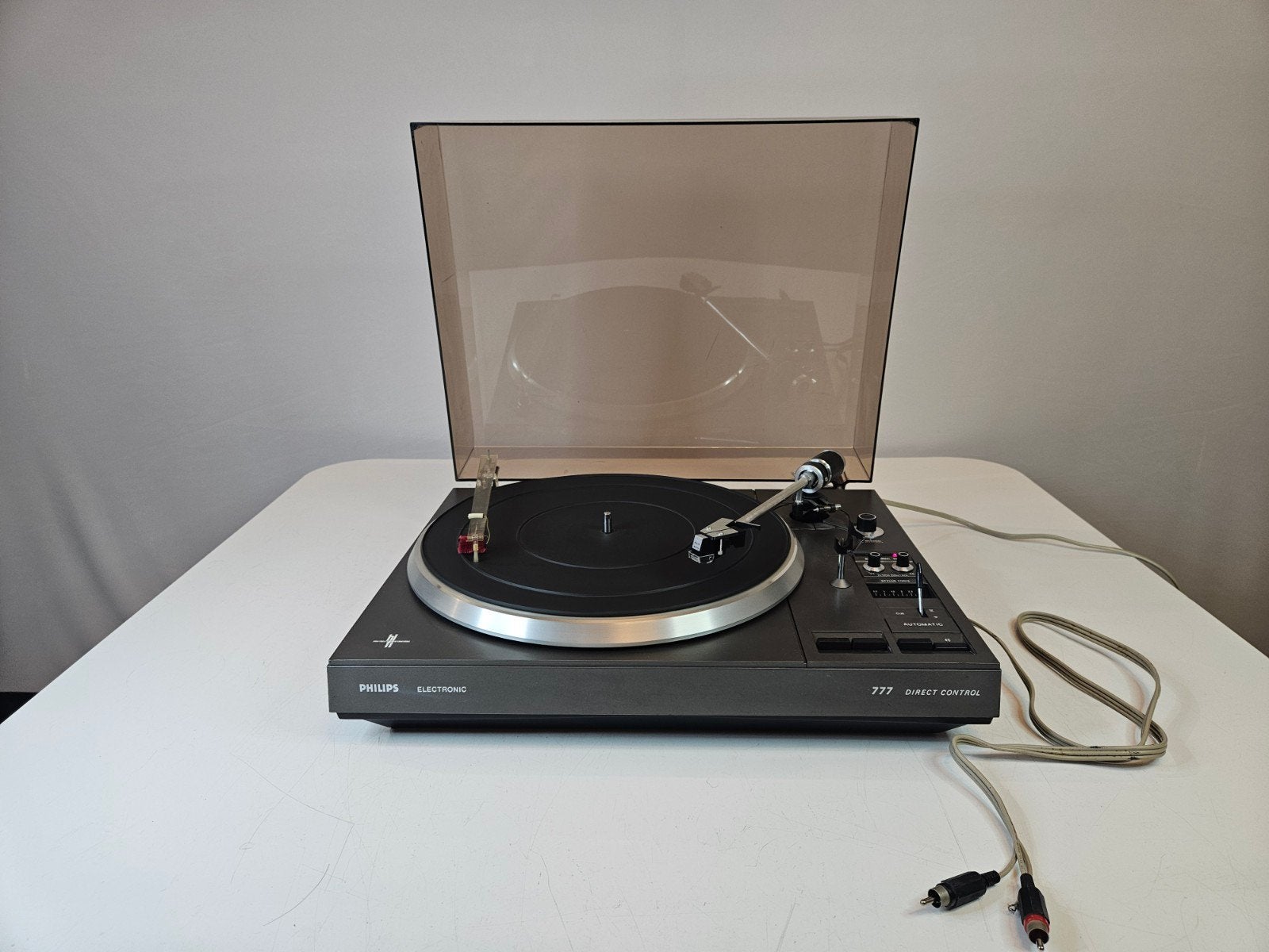 Philips 777 Direct Control Platenspeler - Zo goed als nieuw, Philips, Automatisch, Info@philips.com, Zo goed als nieuw