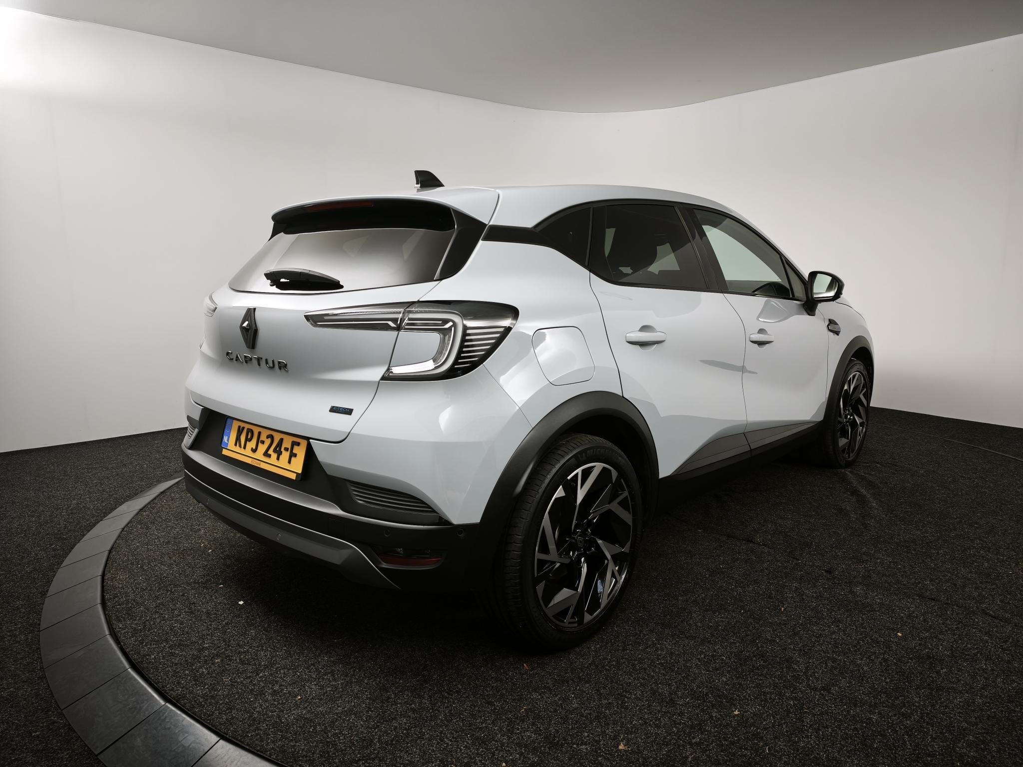 Renault Captur 1.6 E-Tech full hybrid 145 esprit Alpine | Ac, Auto's, 1345 kg, Gebruikt, Met garantie (alle), Automatische klimaatregeling