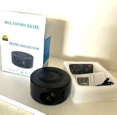 Nieuwe Mini LED Projector - Compact en Draagbaar, Ophalen of Verzenden, Nieuw, LED, Overige resoluties