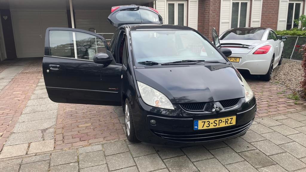 Mitsubishi Colt 1.3 Mivec Airco CZ3 2006 Zwart 2de eigenaar, Voorwielaandrijving, Origineel Nederlands, Particulier, 500 kg