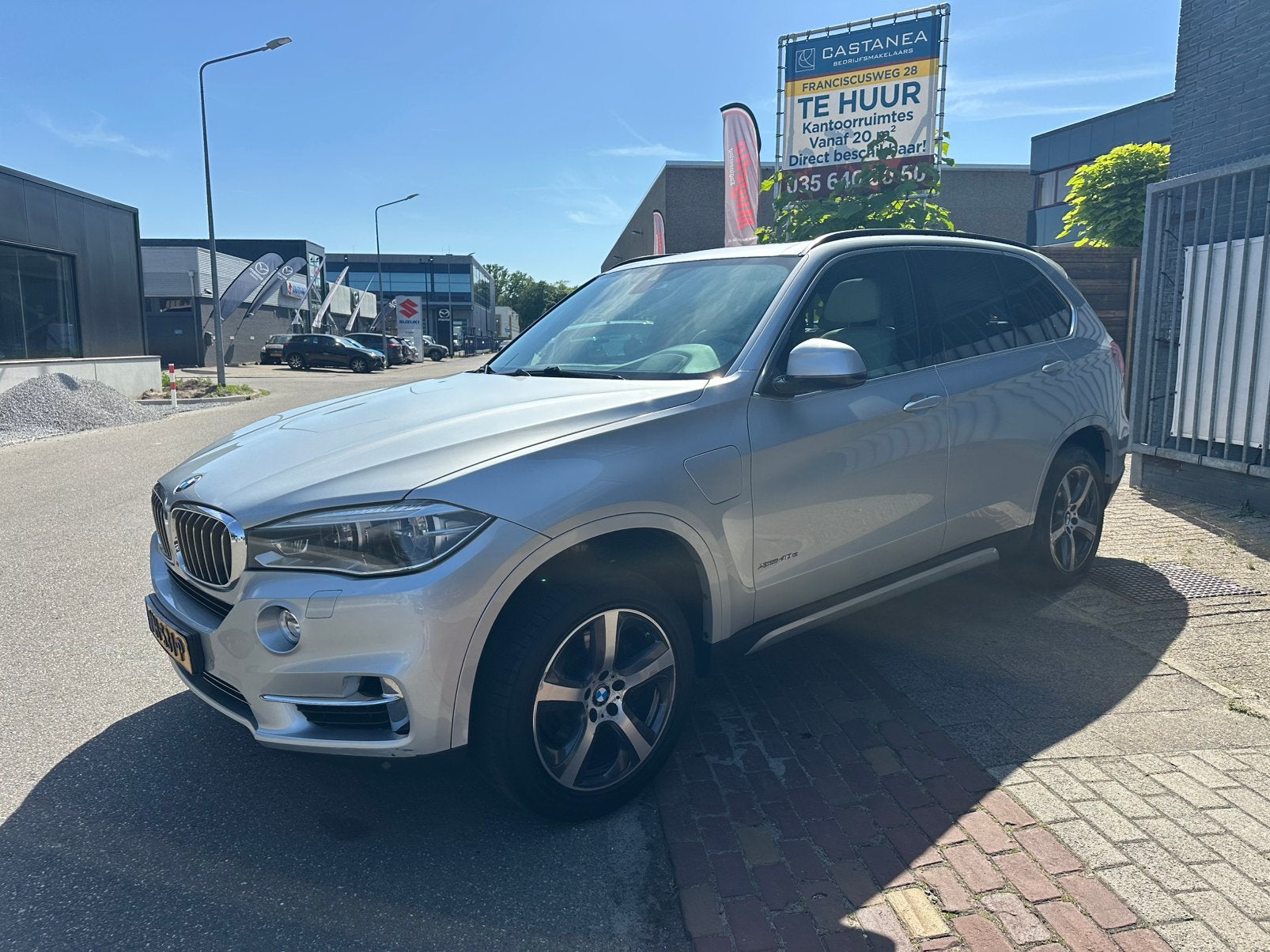BMW X5 40e plug in hybride 2015 motor vast! Motorschade, Auto diversen, Schadeauto's, Zwart, Hybride Elektrisch/Benzine, BMW, Ophalen