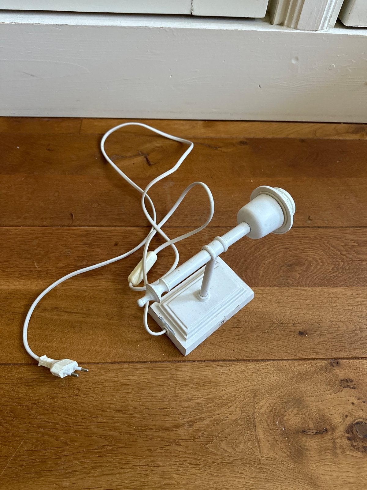 Gratis wandlampje - Wit, Gebruikt, Ophalen, Gebruikt, Wit