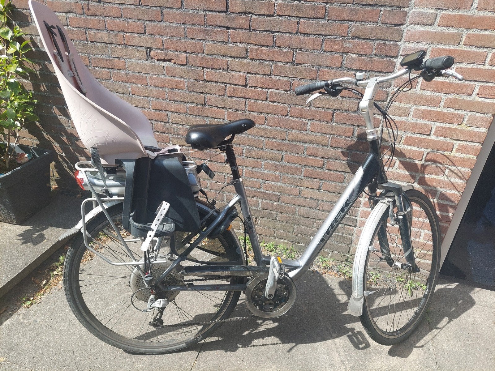 Trek T500 Navigator elektrische fiets met kinderzitje, Gebruikt, 51 tot 55 cm, 30 tot 50 km per accu, Ophalen