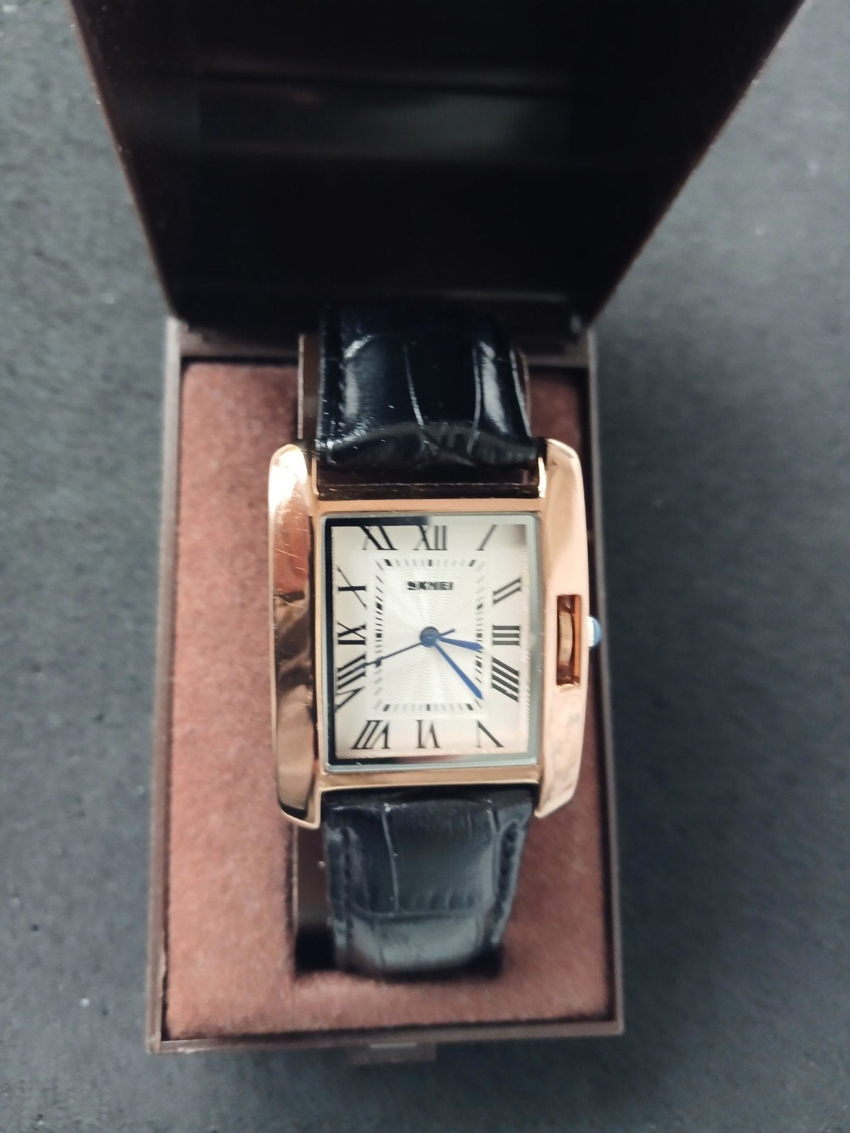 horloge quartz, Ophalen, Zo goed als nieuw