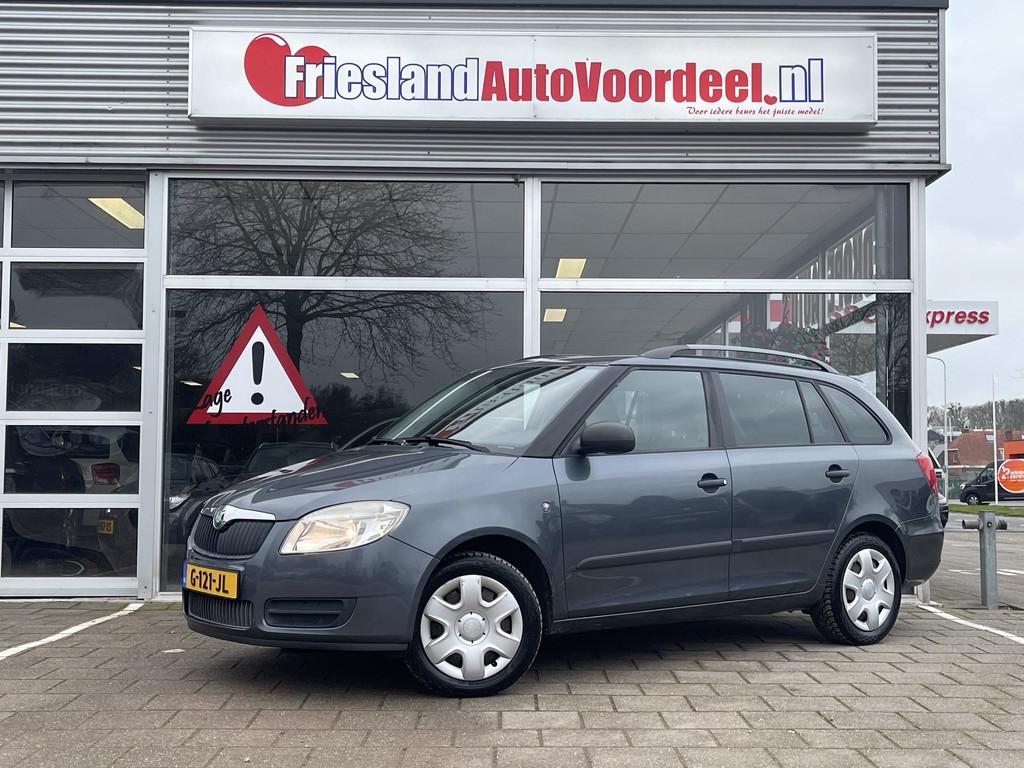 Skoda Fabia Combi 1.2-12V Ambition /Airco/Trekhaak/Distr. ke, Auto's, Skoda, Voorwielaandrijving, Met garantie (alle), 1198 cc