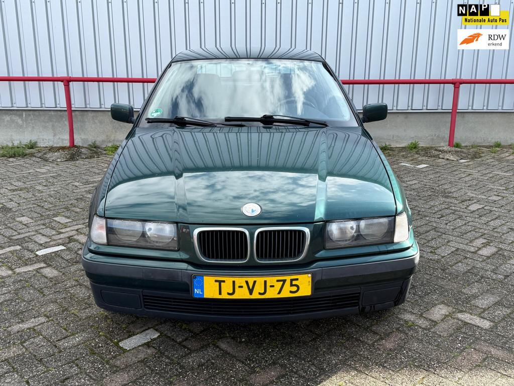 BMW 3-serie Compact 316i Executive |Airco|, Auto's, BMW, 1596 cc, 4 cilinders, 49 €/maand, Bedrijf