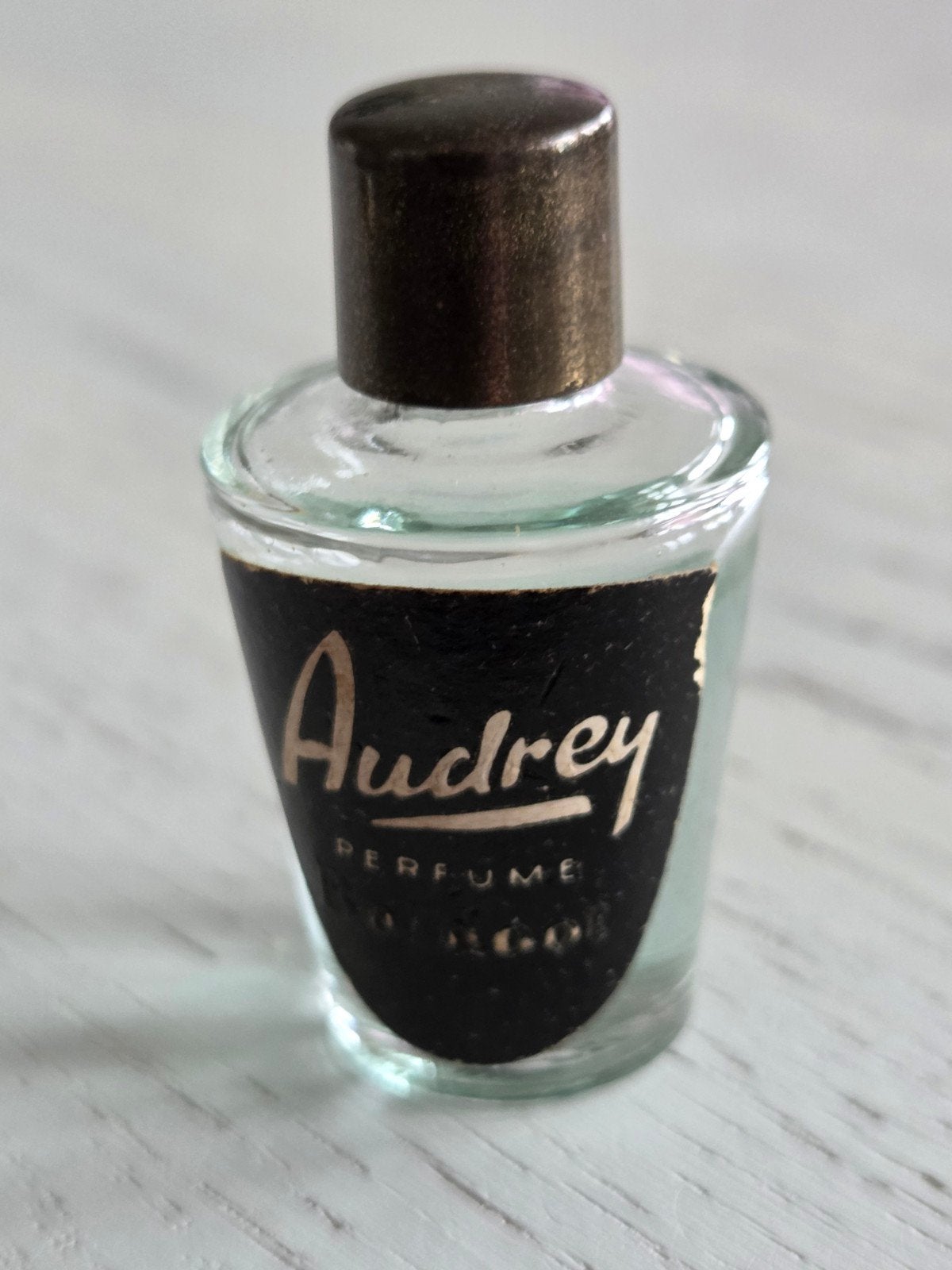 Perfume Audrey van Boldoot, Verzamelen, Parfumverzamelingen, Ophalen of Verzenden, Gebruikt, Miniatuur, Gevuld
