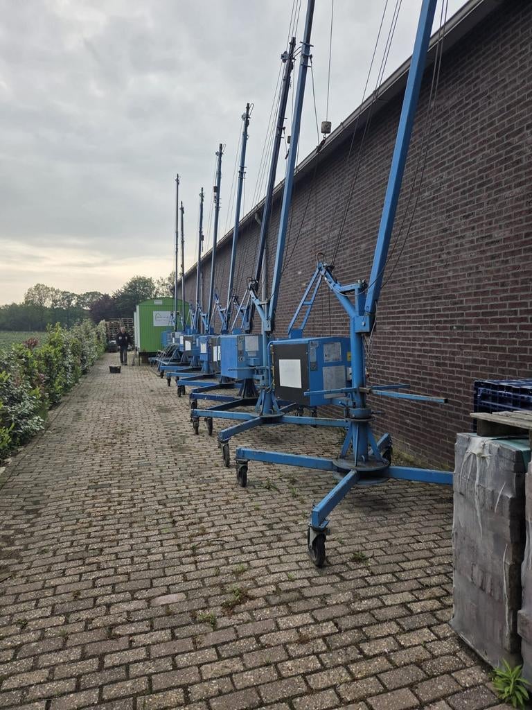 Diverse hijswerktuigen / kleine kranen te koop, Ophalen of Verzenden, Graafmachine