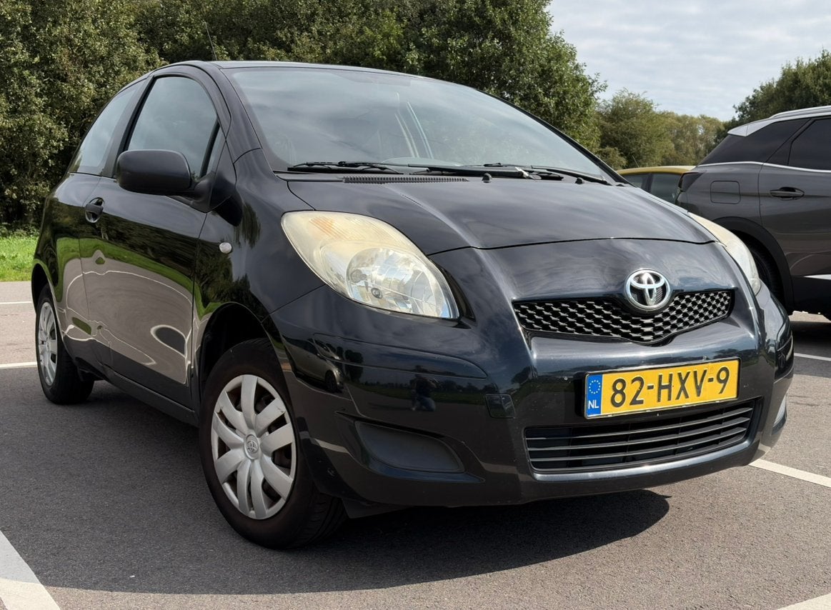 Toyota Yaris 1.0 12V Vvt-i 3DR 2009 Zwart- NWE APK, Voorwielaandrijving, 40 €/maand, Zwart, Origineel Nederlands