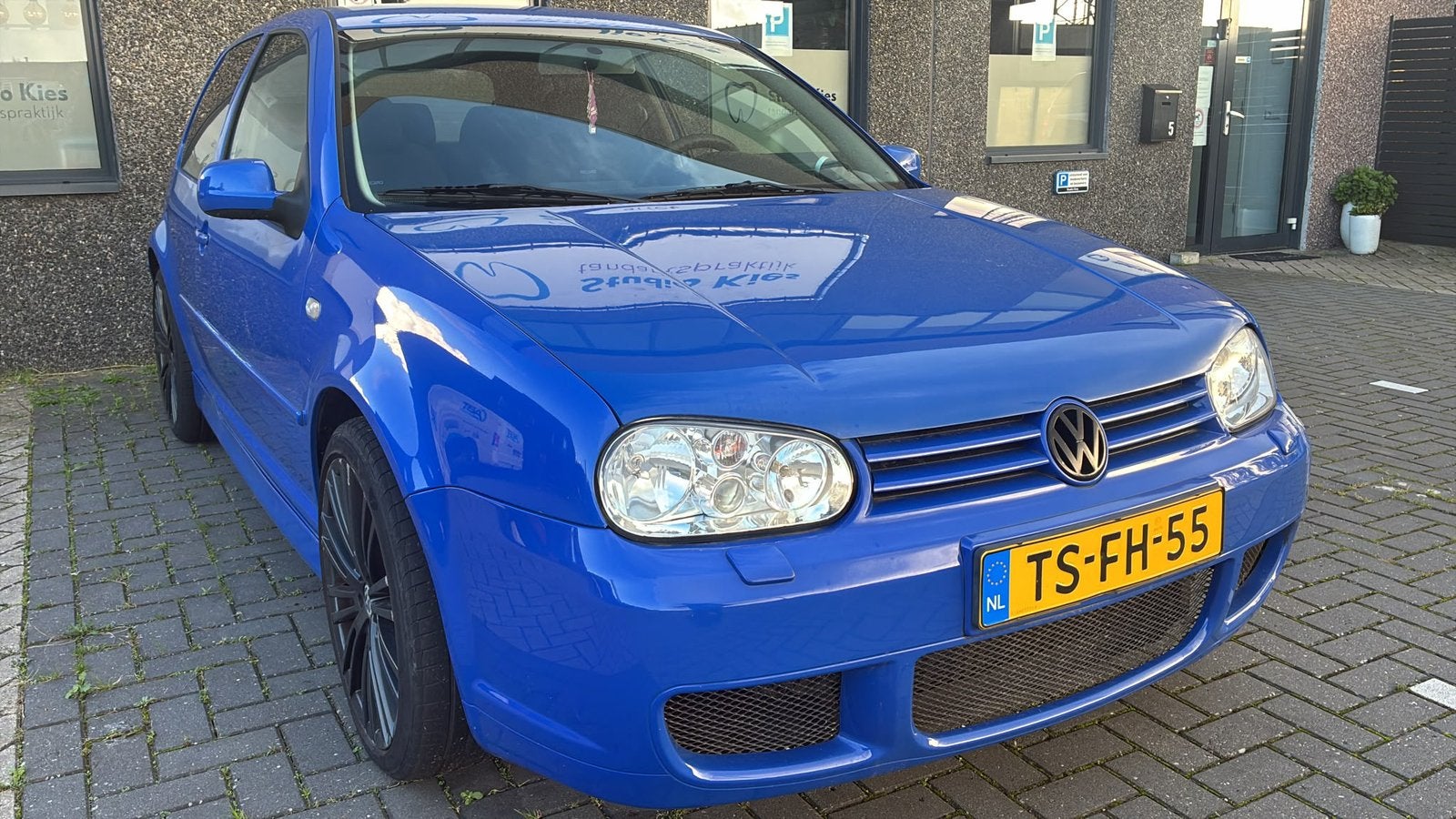 Volkswagen Golf R32 pakket! 1.8 20V 110KW 1998 Blauw Met APK, 1206 kg, 4 cilinders, Blauw, Origineel Nederlands