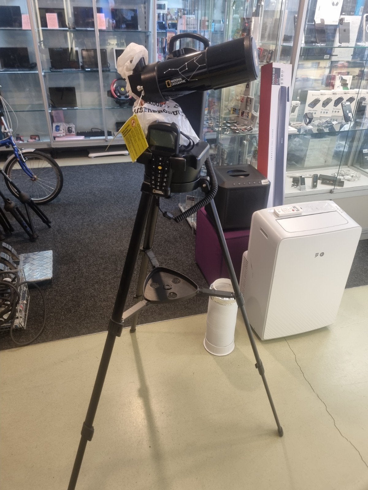 National Geographic Automatische Telescoop 70/350, Gebruikt, Info@bresser.de, Met statief, Bresser GmbH, Gutenbergstr. 2, 46414 Rhede, Germany