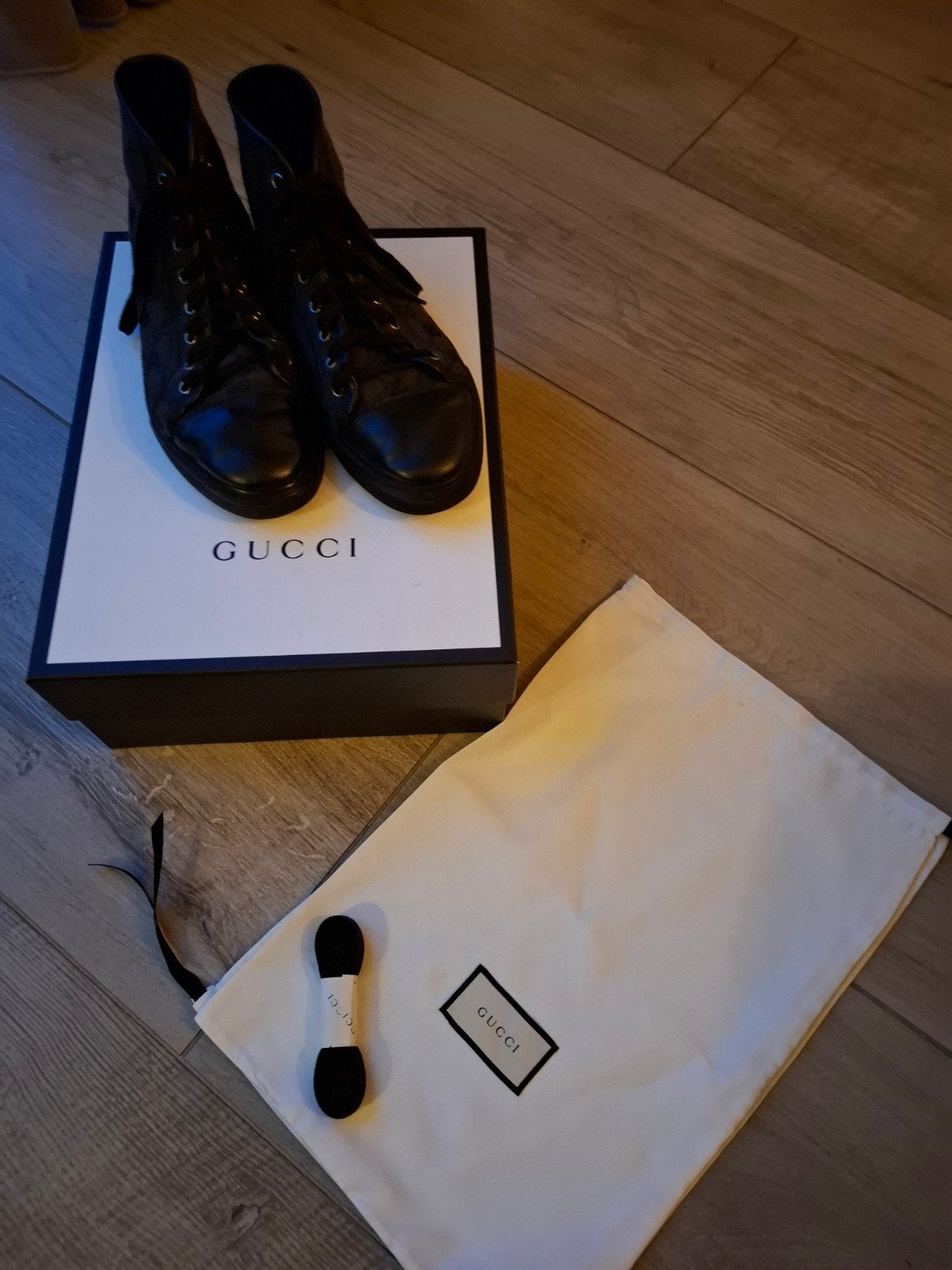 GUCCI HEREN MAAT 41/42 MONOGRAM HIGH TOP ZWART, Kleding | Heren, Zwart, Ophalen of Verzenden, Zo goed als nieuw, Gucci